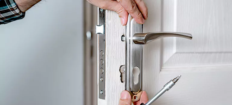 Front Door Knob Repair in Egypt Lake-Leto, FL