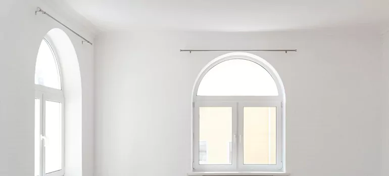 Small Hopper Window in Egypt Lake-Leto, FL